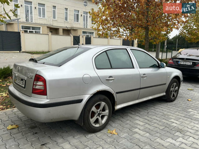 Серый Шкода Октавия, объемом двигателя 1.9 л и пробегом 237 тыс. км за 3999 $, фото 2 на Automoto.ua