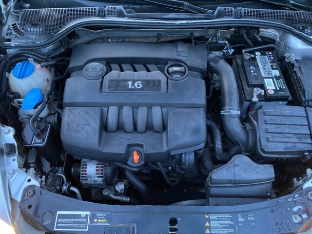 Серый Шкода Октавия, объемом двигателя 1.6 л и пробегом 213 тыс. км за 6300 $, фото 23 на Automoto.ua