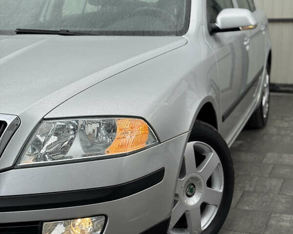 Шкода Октавия 2006 в Львове на Automoto.ua Серый Шкода Октавия, объемом двигателя 1.6 л и пробегом 198 тыс. км за 5890 $, фото 4 на Automoto.ua