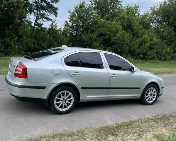 Сірий Шкода Октавія, об'ємом двигуна 2 л та пробігом 302 тис. км за 6100 $, фото 20 на Automoto.ua