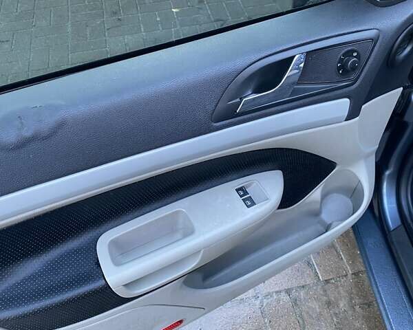 Серый Шкода Октавия, объемом двигателя 1.9 л и пробегом 310 тыс. км за 5300 $, фото 2 на Automoto.ua