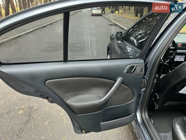 Серый Шкода Октавия, объемом двигателя 1.9 л и пробегом 340 тыс. км за 6400 $, фото 27 на Automoto.ua