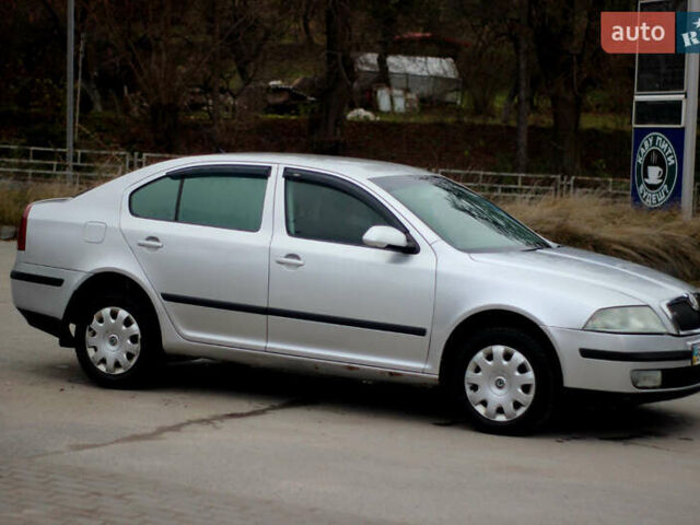 Серый Шкода Октавия, объемом двигателя 1.6 л и пробегом 250 тыс. км за 4150 $, фото 5 на Automoto.ua