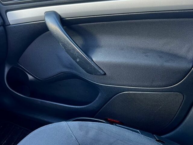 Серый Шкода Октавия, объемом двигателя 1.6 л и пробегом 258 тыс. км за 6200 $, фото 9 на Automoto.ua