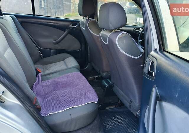 Серый Шкода Октавия, объемом двигателя 1.6 л и пробегом 406 тыс. км за 3111 $, фото 15 на Automoto.ua