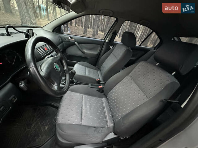 Сірий Шкода Октавія, об'ємом двигуна 1.6 л та пробігом 243 тис. км за 4250 $, фото 17 на Automoto.ua