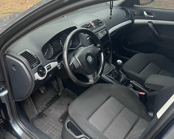 Сірий Шкода Октавія, об'ємом двигуна 1.6 л та пробігом 238 тис. км за 7700 $, фото 15 на Automoto.ua