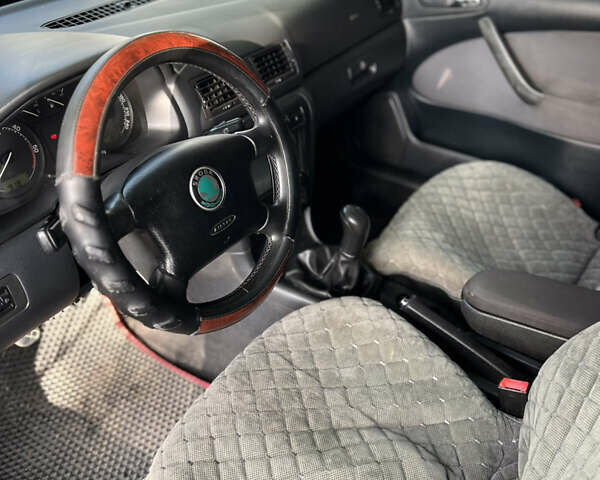 Шкода Октавия 2006 в Южное на Automoto.ua Серый Шкода Октавия, объемом двигателя 1.9 л и пробегом 320 тыс. км за 5500 $, фото 1 на Automoto.ua