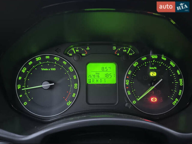 Сірий Шкода Октавія, об'ємом двигуна 1.6 л та пробігом 277 тис. км за 8300 $, фото 1 на Automoto.ua