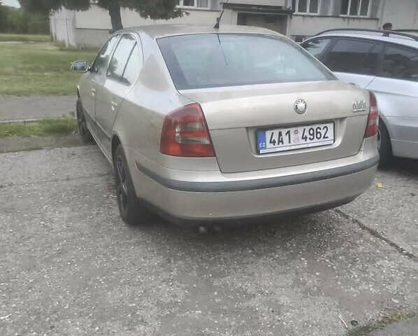 Шкода Октавия 2006 в Тячеве на Automoto.ua Серый Шкода Октавия, объемом двигателя 1.9 л и пробегом 300 тыс. км за 2950 $, фото 1 на Automoto.ua