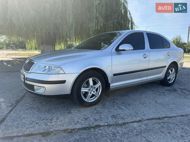 Серый Шкода Октавия, объемом двигателя 1.6 л и пробегом 170 тыс. км за 6999 $, фото 4 на Automoto.ua