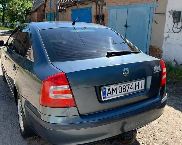 Серый Шкода Октавия, объемом двигателя 1.6 л и пробегом 216 тыс. км за 5200 $, фото 4 на Automoto.ua