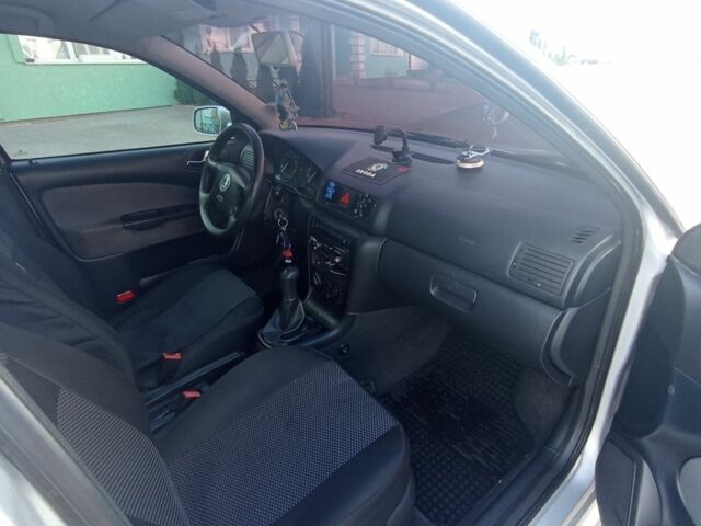 Сірий Шкода Октавія, об'ємом двигуна 1.6 л та пробігом 269 тис. км за 4500 $, фото 5 на Automoto.ua