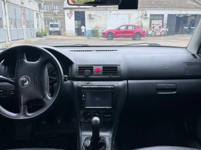 Сірий Шкода Октавія, об'ємом двигуна 1.6 л та пробігом 220 тис. км за 5500 $, фото 4 на Automoto.ua