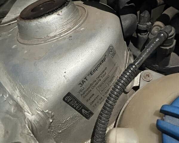 Серый Шкода Октавия, объемом двигателя 1.79 л и пробегом 224 тыс. км за 7200 $, фото 10 на Automoto.ua