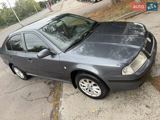 Серый Шкода Октавия, объемом двигателя 1.6 л и пробегом 230 тыс. км за 5700 $, фото 4 на Automoto.ua