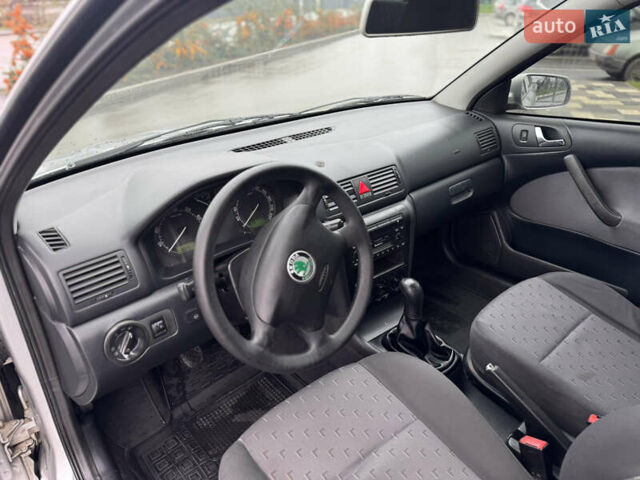 Сірий Шкода Октавія, об'ємом двигуна 1.6 л та пробігом 261 тис. км за 4800 $, фото 19 на Automoto.ua