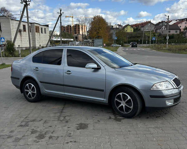 Серый Шкода Октавия, объемом двигателя 1.9 л и пробегом 350 тыс. км за 5700 $, фото 2 на Automoto.ua