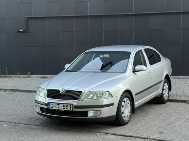 Серый Шкода Октавия, объемом двигателя 1.9 л и пробегом 295 тыс. км за 3550 $, фото 1 на Automoto.ua