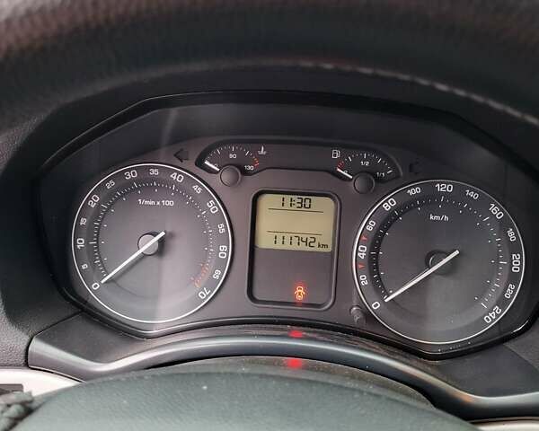 Серый Шкода Октавия, объемом двигателя 1.6 л и пробегом 111 тыс. км за 6000 $, фото 11 на Automoto.ua