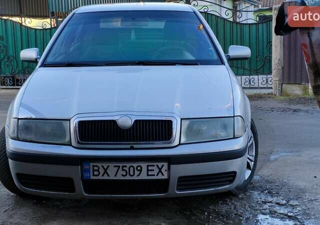 Серый Шкода Октавия, объемом двигателя 1.6 л и пробегом 406 тыс. км за 3111 $, фото 1 на Automoto.ua