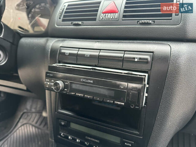 Сірий Шкода Октавія, об'ємом двигуна 1.9 л та пробігом 295 тис. км за 4700 $, фото 34 на Automoto.ua