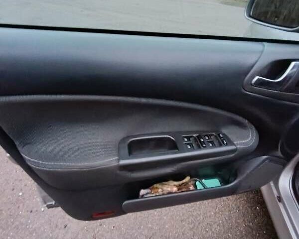 Серый Шкода Октавия, объемом двигателя 1.6 л и пробегом 192 тыс. км за 5300 $, фото 9 на Automoto.ua