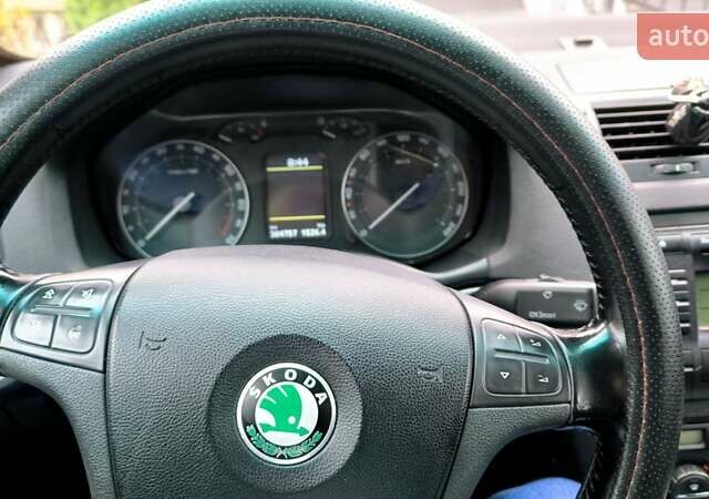 Серый Шкода Октавия, объемом двигателя 1.6 л и пробегом 365 тыс. км за 5800 $, фото 4 на Automoto.ua