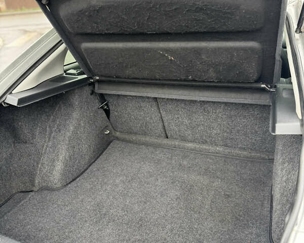 Сірий Шкода Октавія, об'ємом двигуна 1.6 л та пробігом 261 тис. км за 4800 $, фото 16 на Automoto.ua