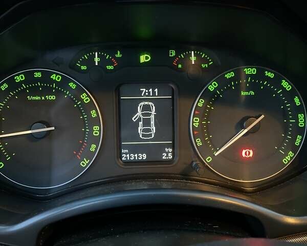 Серый Шкода Октавия, объемом двигателя 1.6 л и пробегом 213 тыс. км за 6300 $, фото 33 на Automoto.ua