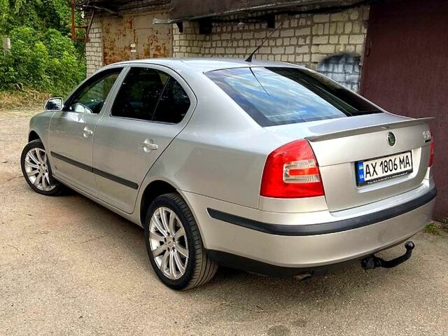 Сірий Шкода Октавія, об'ємом двигуна 1.6 л та пробігом 250 тис. км за 4000 $, фото 2 на Automoto.ua