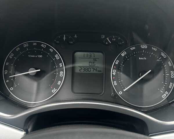 Сірий Шкода Октавія, об'ємом двигуна 1.6 л та пробігом 238 тис. км за 7700 $, фото 22 на Automoto.ua