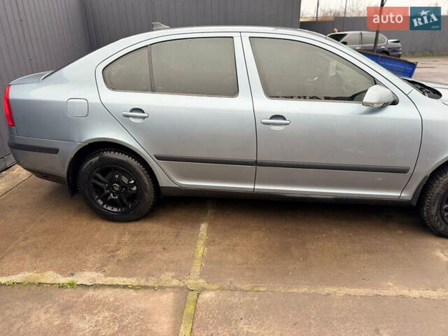 Серый Шкода Октавия, объемом двигателя 1.6 л и пробегом 190 тыс. км за 5600 $, фото 2 на Automoto.ua