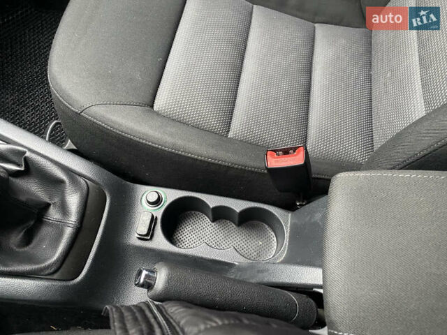 Сірий Шкода Октавія, об'ємом двигуна 1.6 л та пробігом 120 тис. км за 6850 $, фото 45 на Automoto.ua