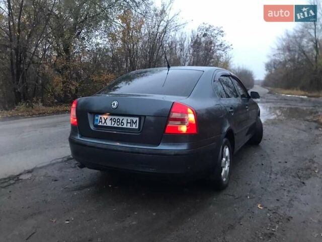 Серый Шкода Октавия, объемом двигателя 0 л и пробегом 300 тыс. км за 6000 $, фото 1 на Automoto.ua