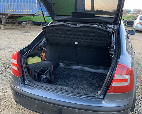 Сірий Шкода Октавія, об'ємом двигуна 1.6 л та пробігом 260 тис. км за 6100 $, фото 17 на Automoto.ua