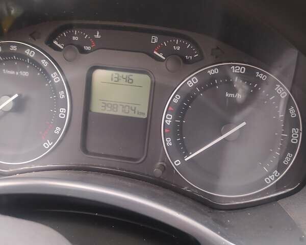 Серый Шкода Октавия, объемом двигателя 1.6 л и пробегом 399 тыс. км за 4700 $, фото 5 на Automoto.ua