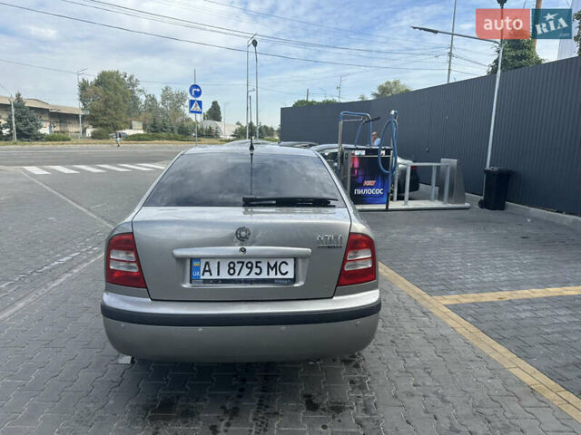 Серый Шкода Октавия, объемом двигателя 1.6 л и пробегом 257 тыс. км за 4000 $, фото 4 на Automoto.ua