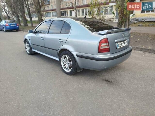 Серый Шкода Октавия, объемом двигателя 1.6 л и пробегом 280 тыс. км за 3950 $, фото 4 на Automoto.ua