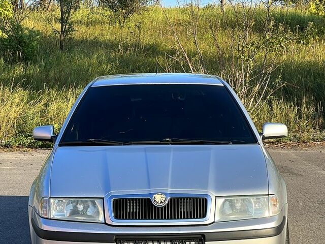 Сірий Шкода Октавія, об'ємом двигуна 1.8 л та пробігом 269 тис. км за 5500 $, фото 1 на Automoto.ua