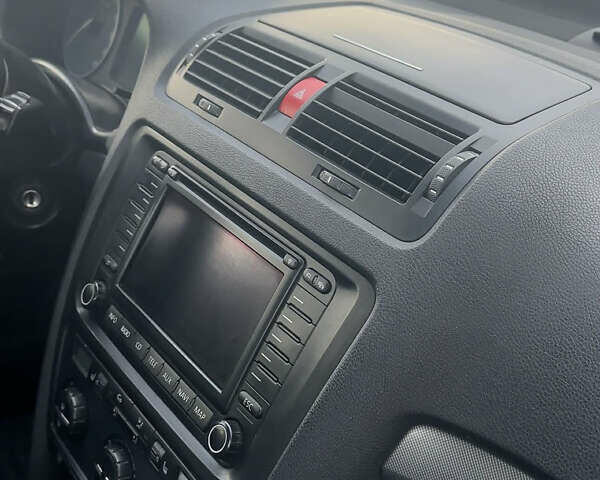 Серый Шкода Октавия, объемом двигателя 1.97 л и пробегом 350 тыс. км за 6300 $, фото 12 на Automoto.ua