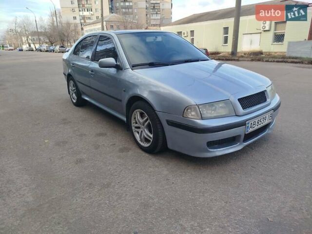 Серый Шкода Октавия, объемом двигателя 1.6 л и пробегом 280 тыс. км за 3950 $, фото 2 на Automoto.ua