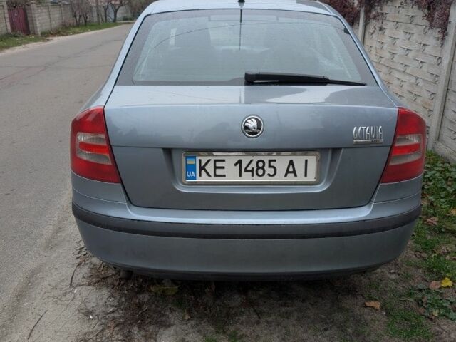 Серый Шкода Октавия, объемом двигателя 1.6 л и пробегом 300 тыс. км за 5500 $, фото 2 на Automoto.ua