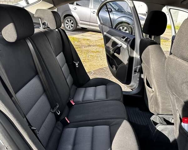 Серый Шкода Октавия, объемом двигателя 1.6 л и пробегом 374 тыс. км за 5900 $, фото 38 на Automoto.ua