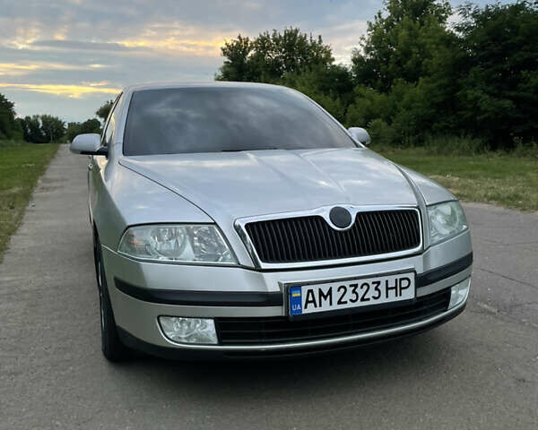 Сірий Шкода Октавія, об'ємом двигуна 2 л та пробігом 302 тис. км за 6100 $, фото 5 на Automoto.ua