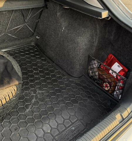 Шкода Октавія 2006 у Києві на Automoto.ua Сірий Шкода Октавія, об'ємом двигуна 1.6 л та пробігом 179 тис. км за 6000 $, фото 22 на Automoto.ua