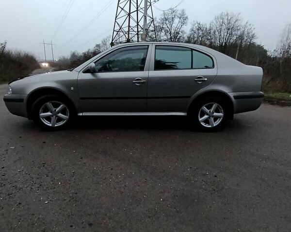 Серый Шкода Октавия, объемом двигателя 1.6 л и пробегом 192 тыс. км за 5300 $, фото 1 на Automoto.ua