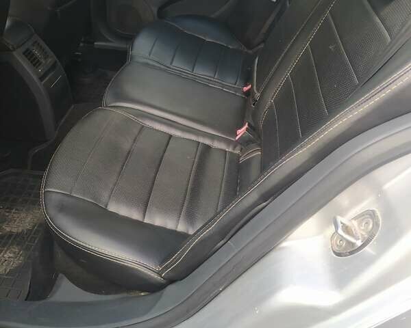 Серый Шкода Октавия, объемом двигателя 1.6 л и пробегом 374 тыс. км за 4700 $, фото 10 на Automoto.ua