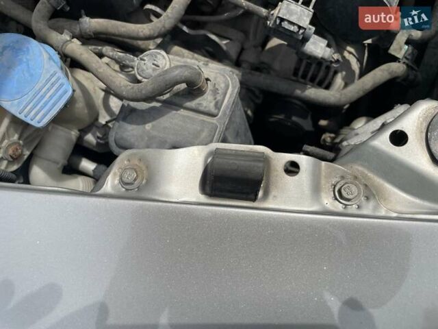 Серый Шкода Октавия, объемом двигателя 2 л и пробегом 247 тыс. км за 5300 $, фото 25 на Automoto.ua