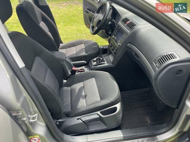 Серый Шкода Октавия, объемом двигателя 2 л и пробегом 247 тыс. км за 5300 $, фото 16 на Automoto.ua